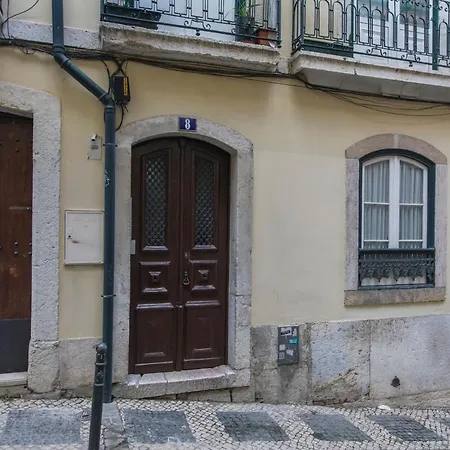 Lovelystay - Chiado 4 Families! *