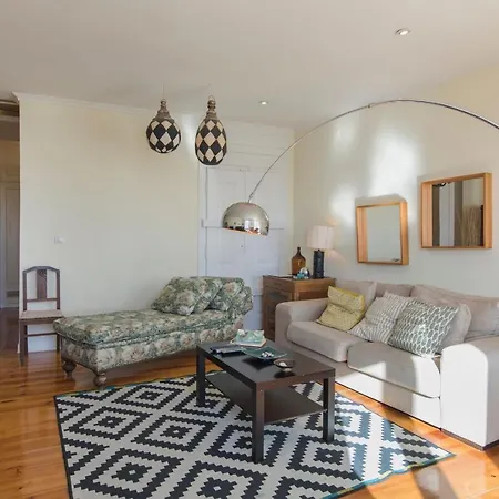Lovelystay - Chiado 4 Families! Апартаменты Лиссабон
